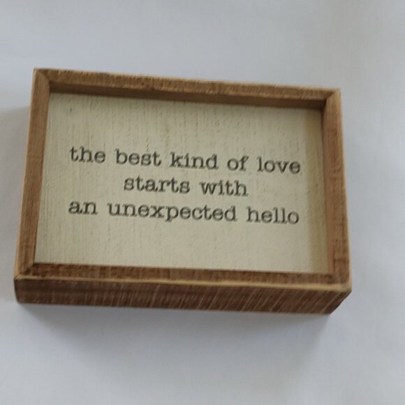 Primitives by Kathy - the best kind of love starts with unexpected hello - Picture 2 of 4